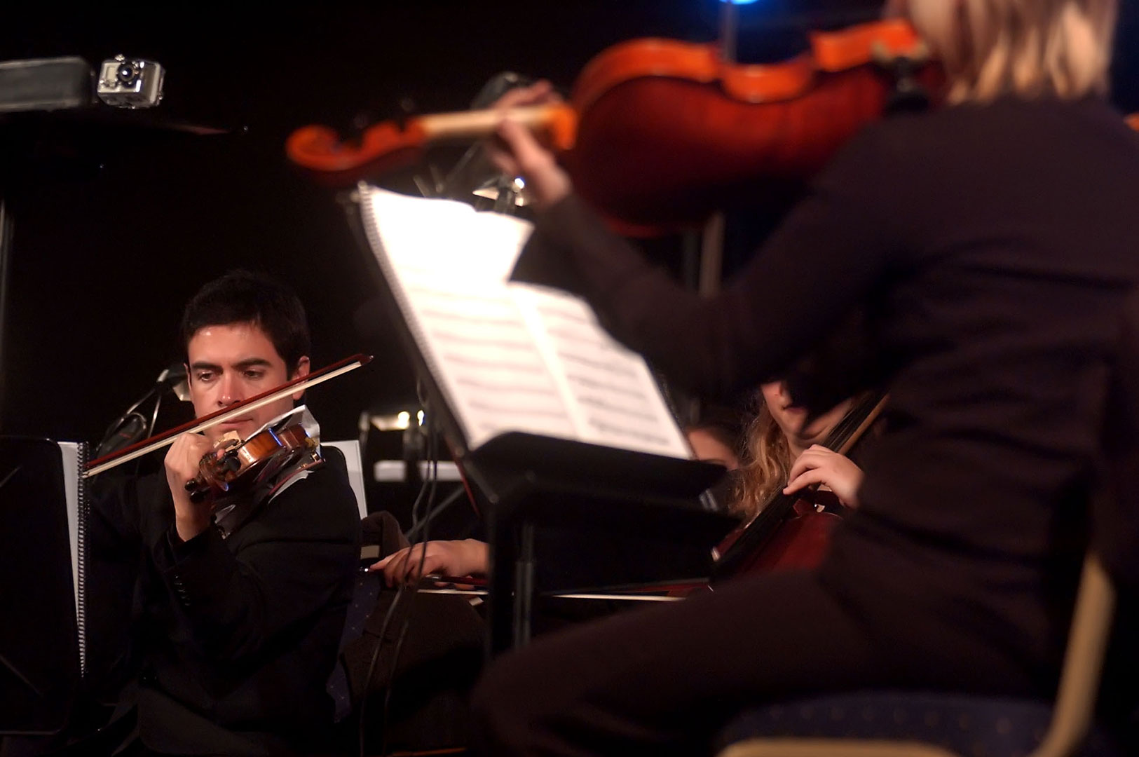 ORQUESTA FILARMONICA EN TUNEL SAN CRISTOBAL